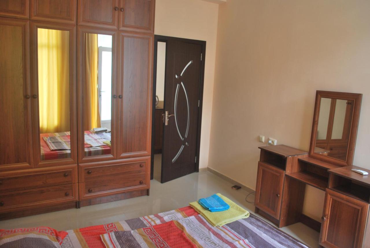 Guesthouse In Batumi Eksteriør billede